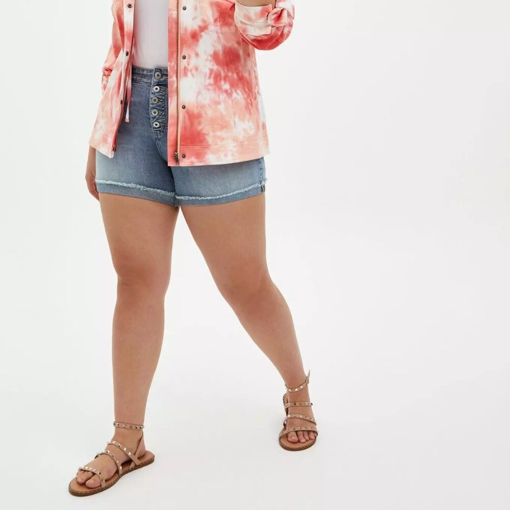 Torrid 5 Inch Vintage Stretch High-Rise Shorts Light Wash Plus Size 14 Denim
